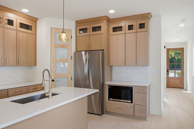 632B Annex Ave, Nashville, TN 37209
