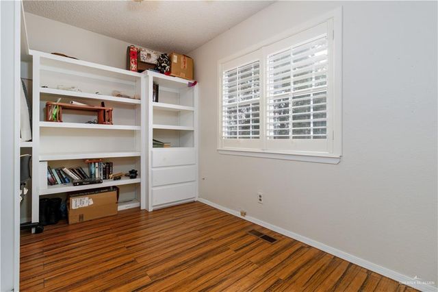 1608 Thunderbird Avenue, Mcallen, TX 78504