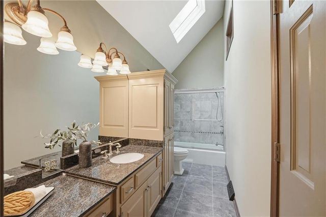25409 Timberlake Trail, Greenwood, MO 64034