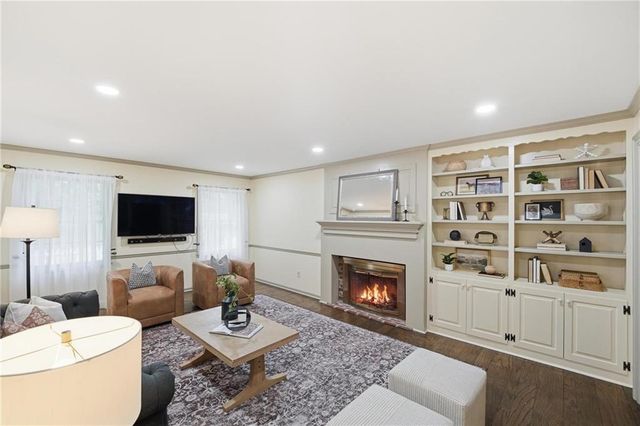 25409 Timberlake Trail, Greenwood, MO 64034