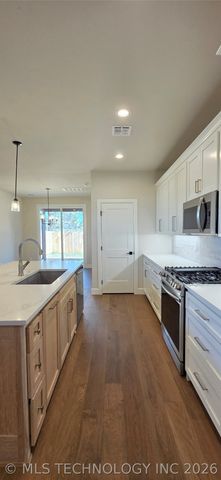 1014 E Delmar Place, Broken Arrow, OK 74012