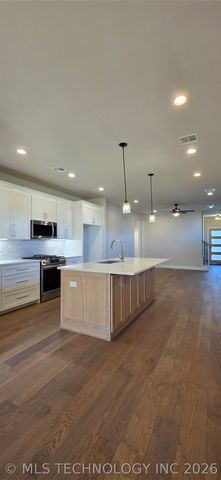 1014 E Delmar Place, Broken Arrow, OK 74012