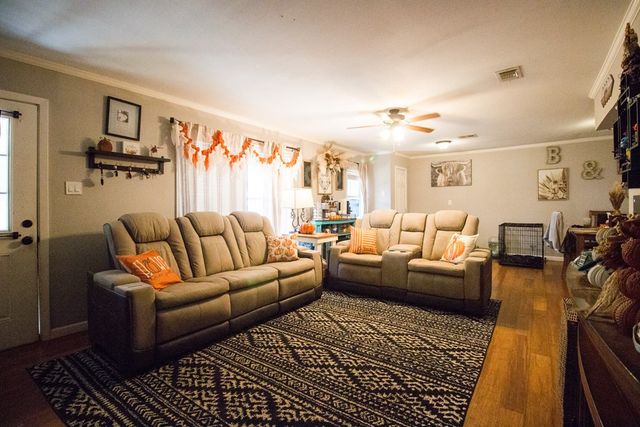 213 N Van Buren Street, San Angelo, TX 76901