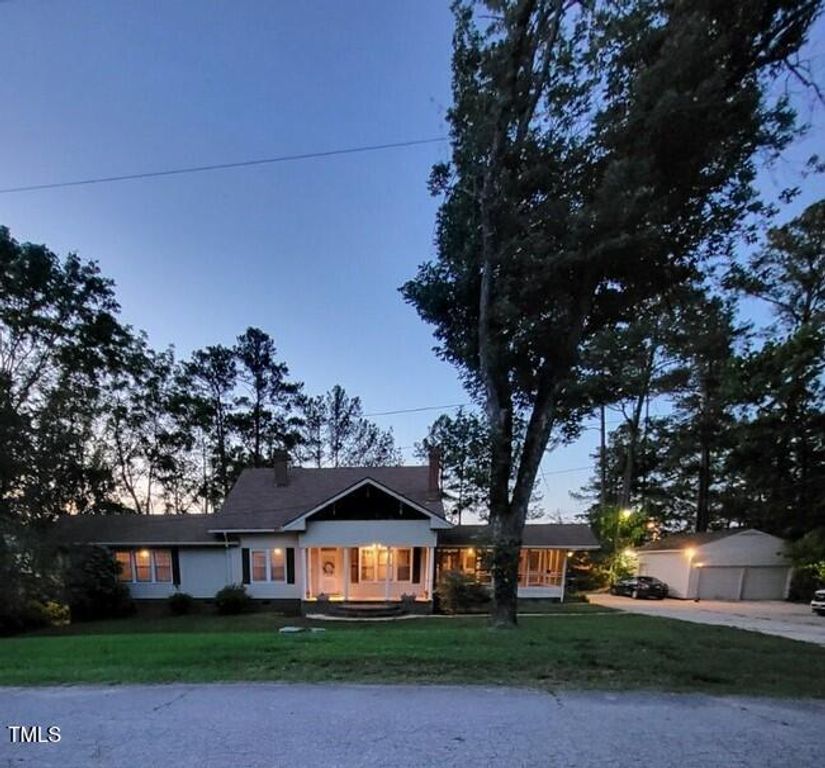 1521 Cross Link Road, Raleigh, NC 27610