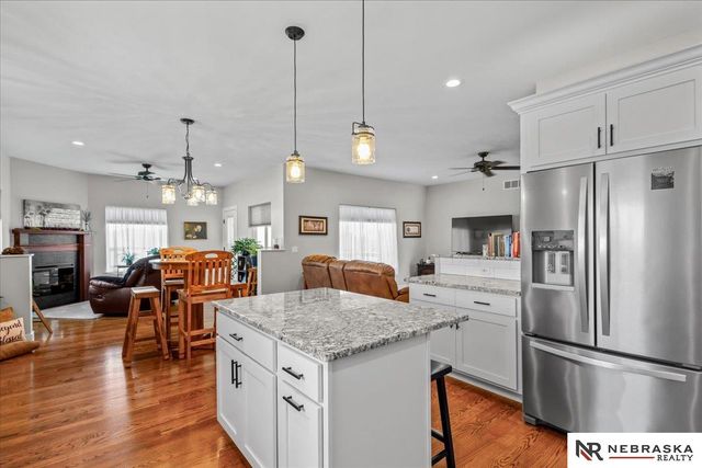 6104 S 97th Street, Lincoln, NE 68526
