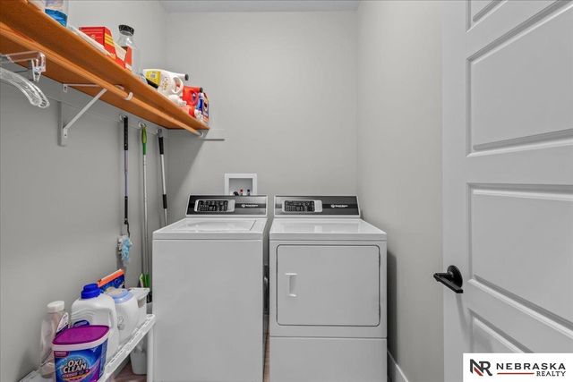 6104 S 97th Street, Lincoln, NE 68526