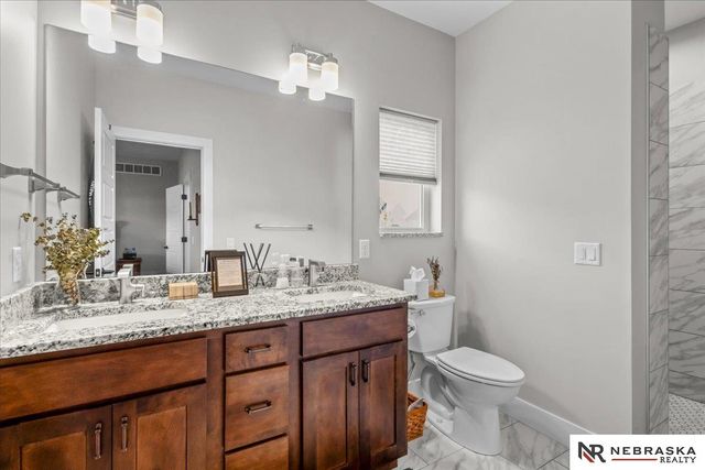 6104 S 97th Street, Lincoln, NE 68526