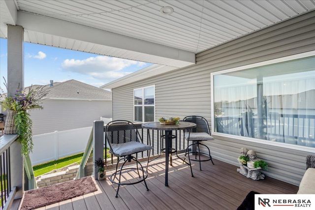 6104 S 97th Street, Lincoln, NE 68526