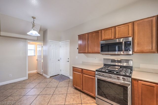 6394 Jackrabbit Run Avenue, Las Vegas, NV 89122