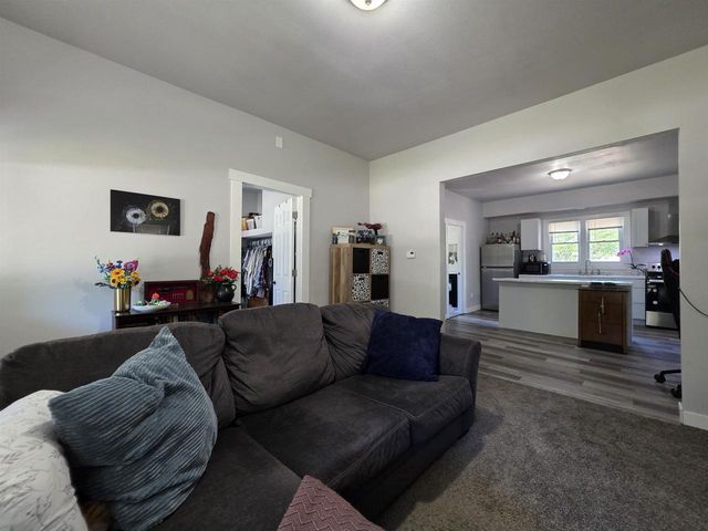 607 S Miller Street, Oxford, WI 53952