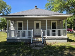 607 S Miller Street, Oxford, WI 53952