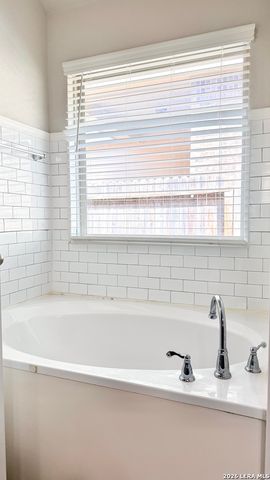 10225 Bricewood Place, San Antonio, TX 78254