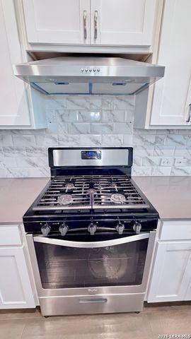 10225 Bricewood Place, San Antonio, TX 78254