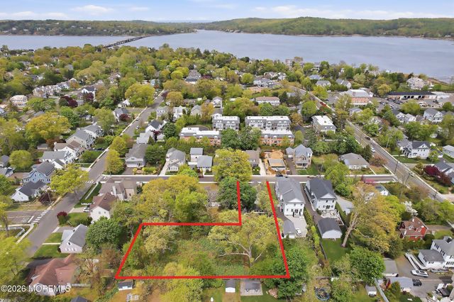 11 Bruce Place, Rumson, NJ 07760