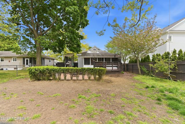 11 Bruce Place, Rumson, NJ 07760