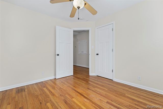 22404 Ridgeway Street, Saint Clair Shores, MI 48080