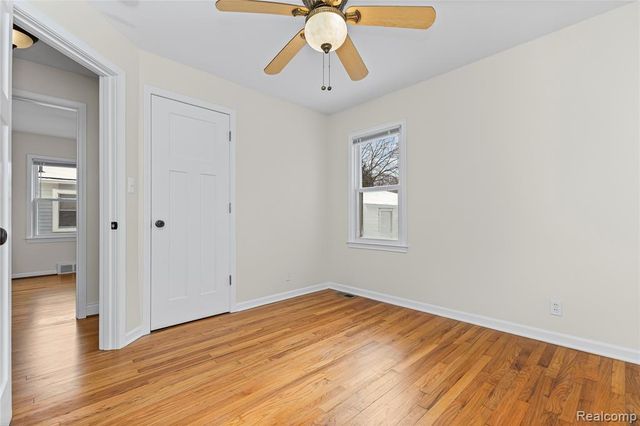 22404 Ridgeway Street, Saint Clair Shores, MI 48080