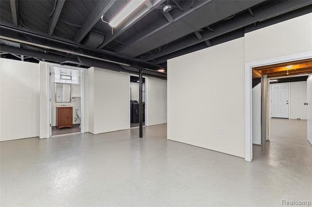 22404 Ridgeway Street, Saint Clair Shores, MI 48080