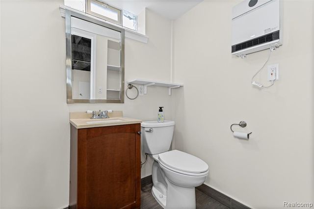 22404 Ridgeway Street, Saint Clair Shores, MI 48080