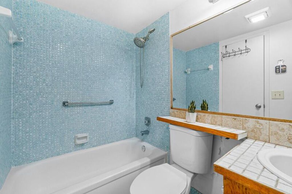 Image 13 of property listing at 289 Dorset G, Boca Raton, FL 33434