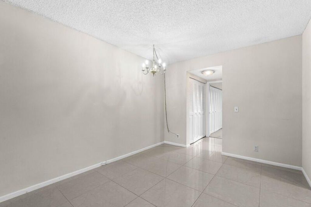 Image 7 of property listing at 289 Dorset G, Boca Raton, FL 33434