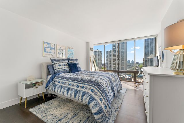 1516 N State Parkway 16D, Chicago, IL 60610