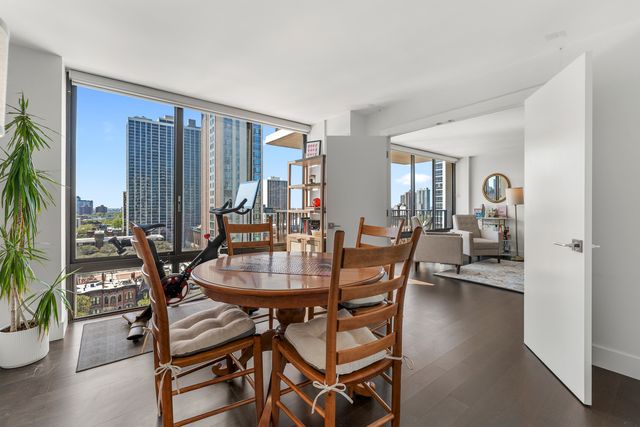 1516 N State Parkway 16D, Chicago, IL 60610