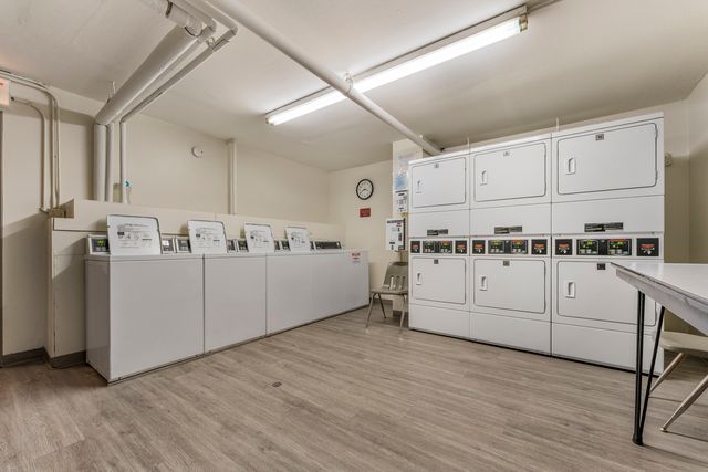 1516 N State Parkway 16D, Chicago, IL 60610