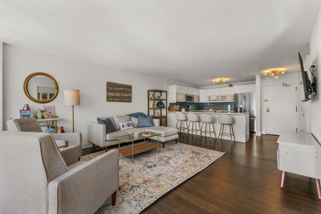 1516 N State Parkway 16D, Chicago, IL 60610