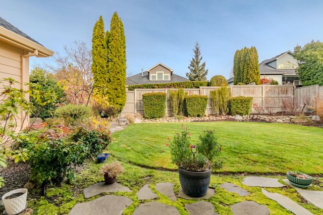 3909 Crystal Springs Drive, Medford, OR 97504