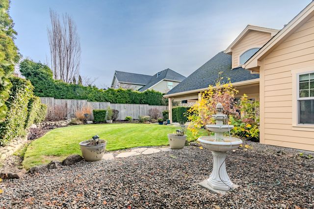 3909 Crystal Springs Drive, Medford, OR 97504