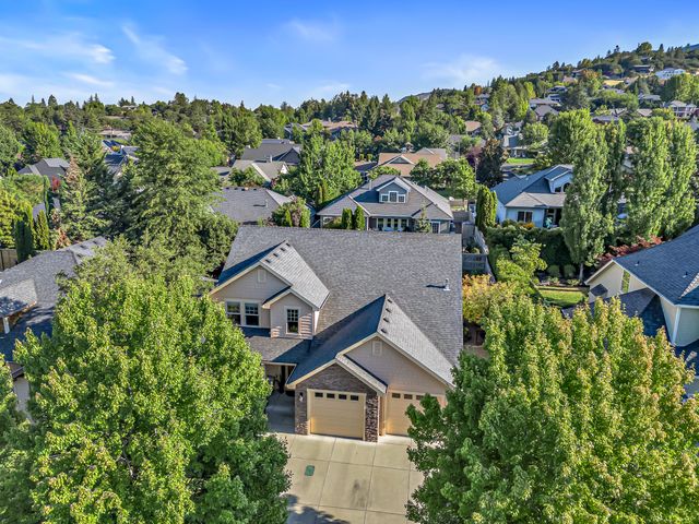 3909 Crystal Springs Drive, Medford, OR 97504
