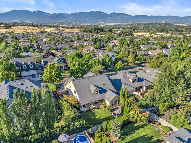 3909 Crystal Springs Drive, Medford, OR 97504