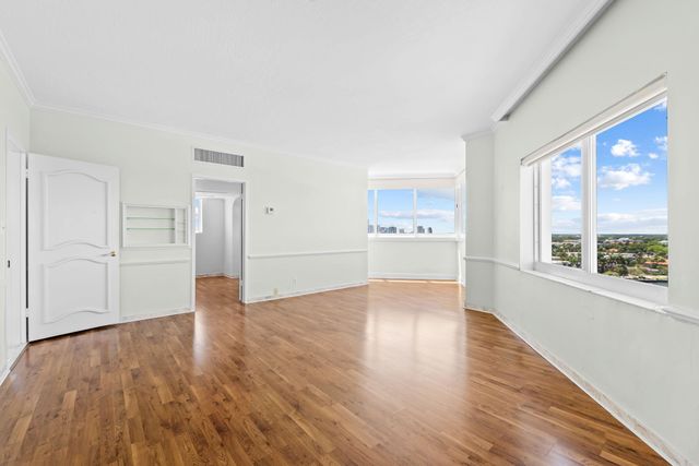 333 SUNSET Drive 1008, Fort Lauderdale, FL 33301