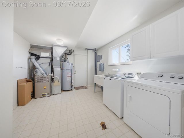3642 Hi Lure Drive, Orion Charter Township, MI 48360