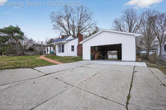 120 Boman Street, Flushing, MI 48433