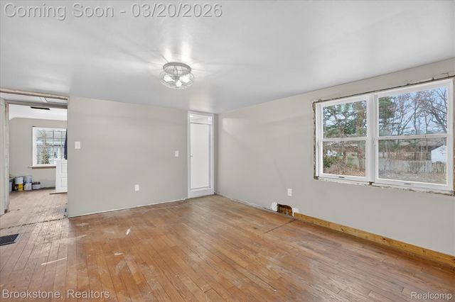 120 Boman Street, Flushing, MI 48433