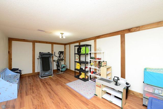 828 10th Avenue E, West Fargo, ND 58078