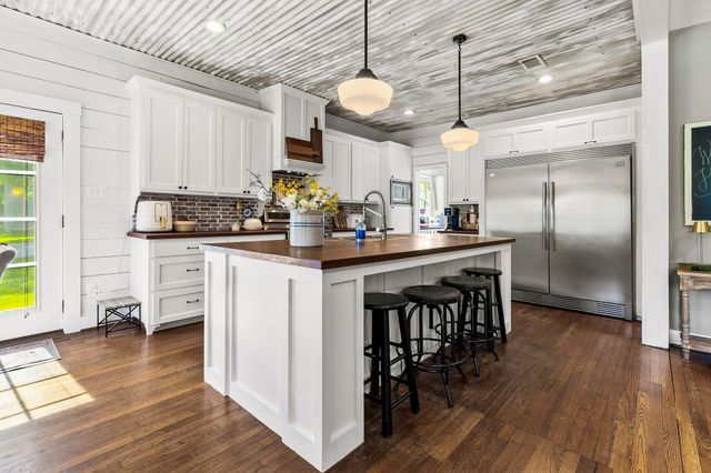 1699 Old Woodville Road, Livingston, TX 77351