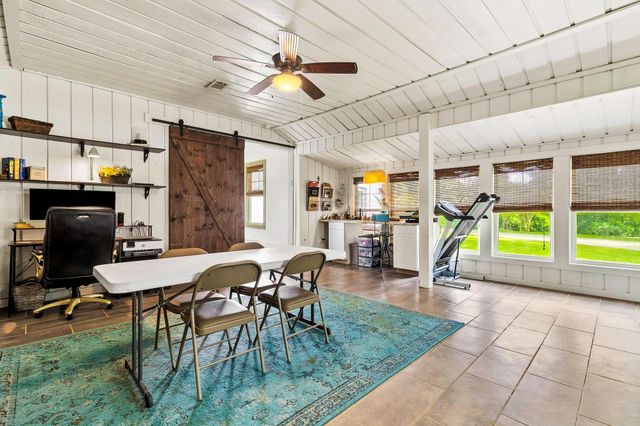 1699 Old Woodville Road, Livingston, TX 77351