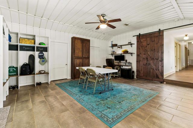 1699 Old Woodville Road, Livingston, TX 77351