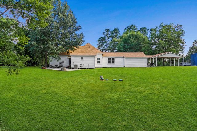 1699 Old Woodville Road, Livingston, TX 77351