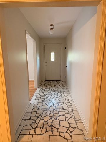 1738 Fairforest Drive, Montgomery, AL 36106