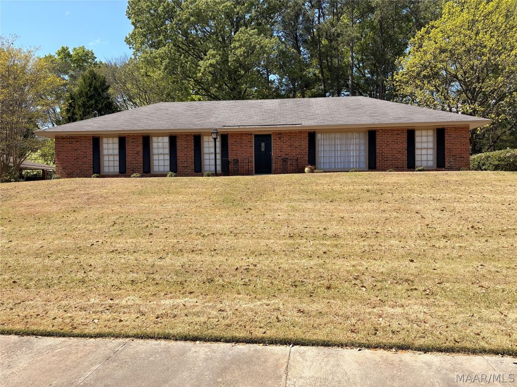 1738 Fairforest Drive, Montgomery, AL 36106