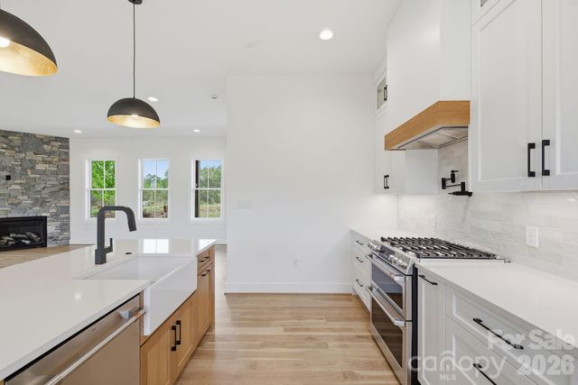 244 Westridge Farm Road, Asheville, NC 28804