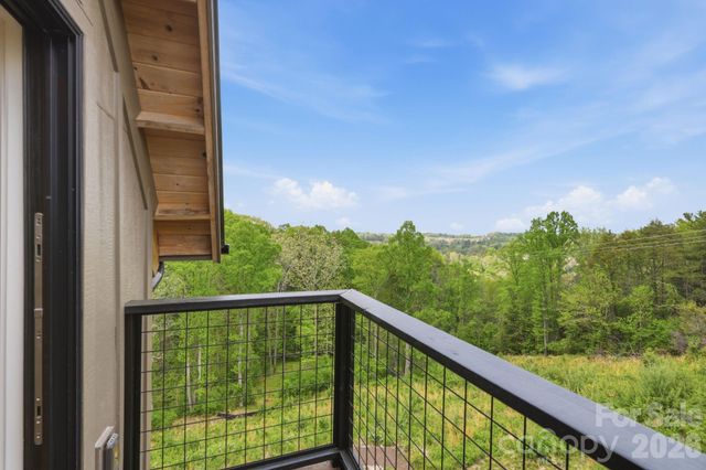 244 Westridge Farm Road, Asheville, NC 28804
