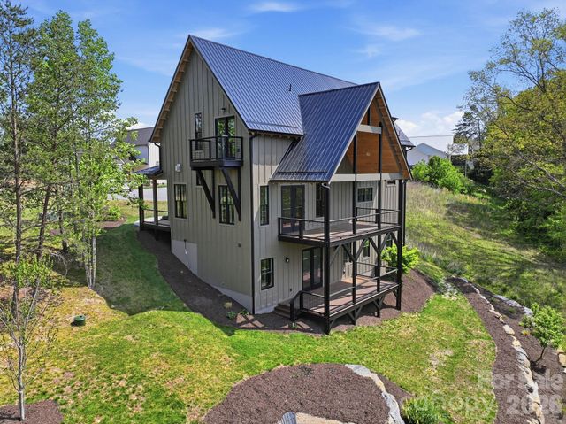 244 Westridge Farm Road, Asheville, NC 28804