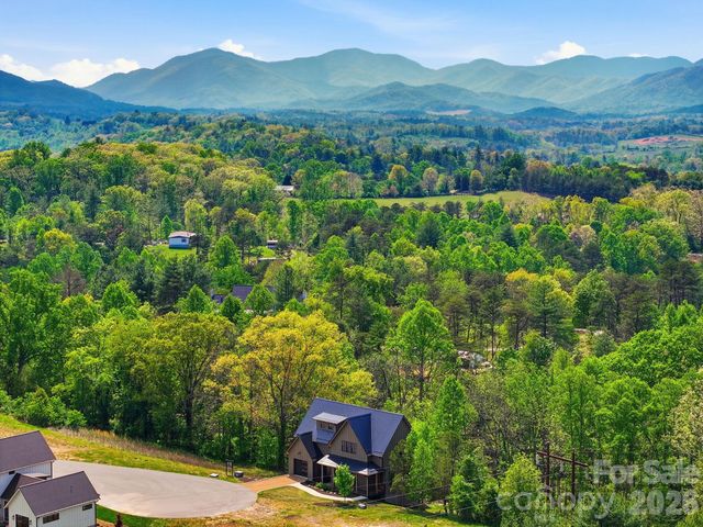 244 Westridge Farm Road, Asheville, NC 28804