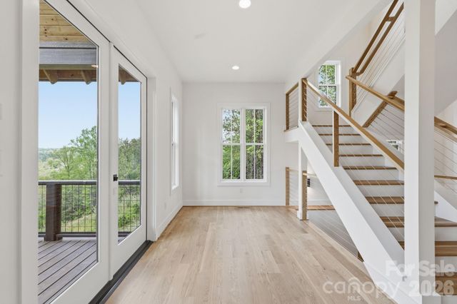 244 Westridge Farm Road, Asheville, NC 28804