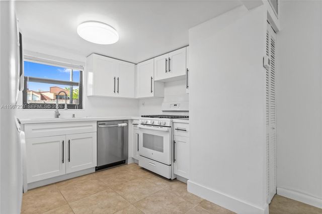 6502 SW 114th Ave, Miami, FL 33173